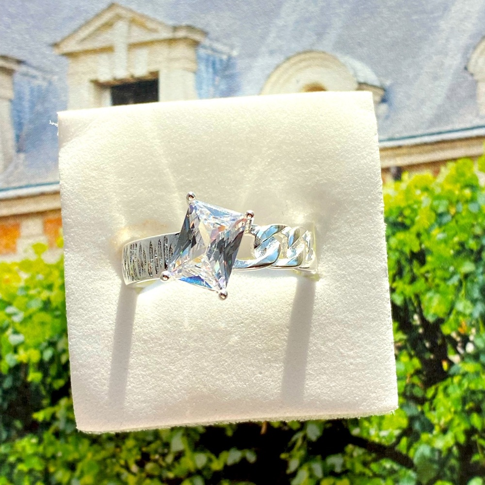 Sterling silver ring with stone 💍💎✨ - Picture 3 of 8